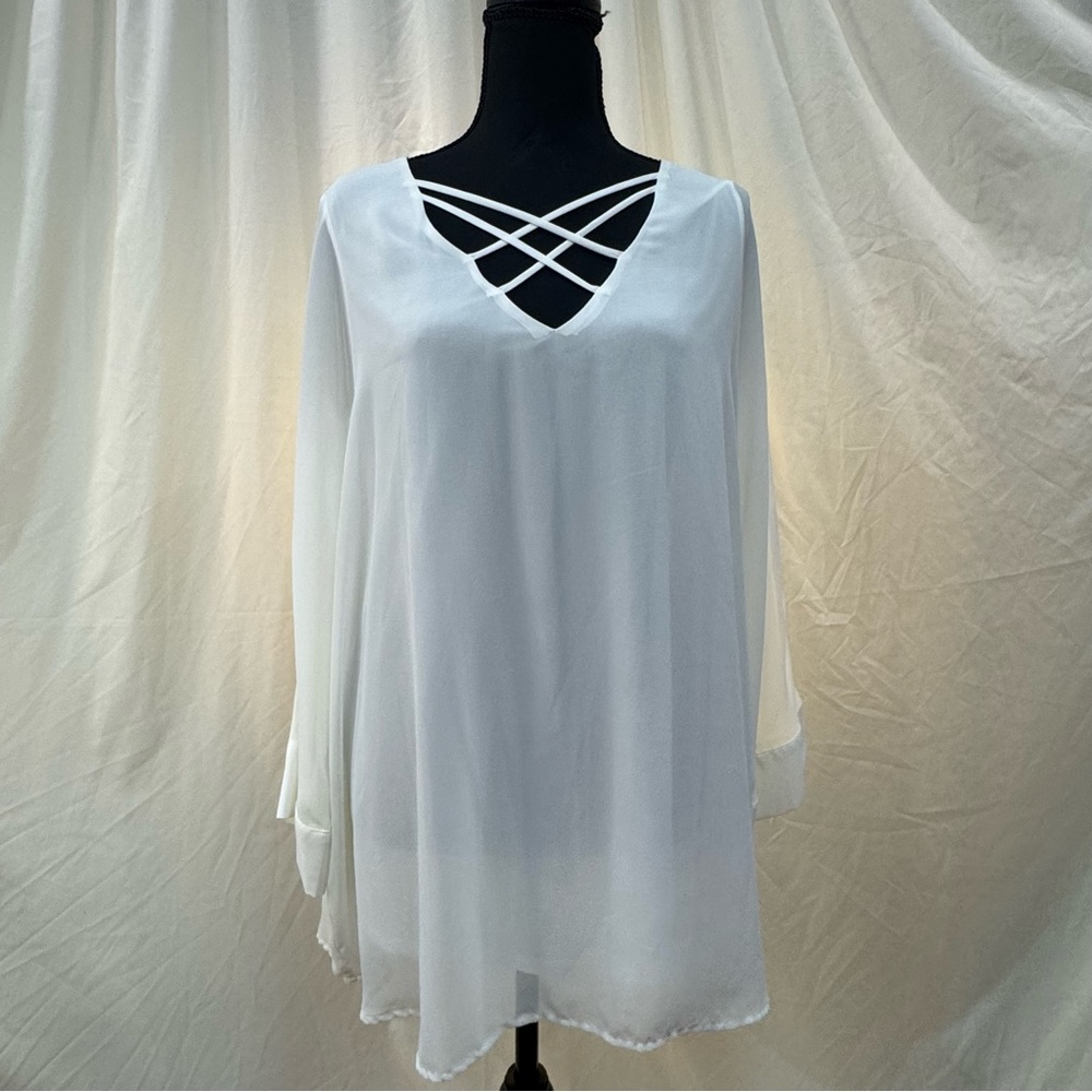 EAST ADELINE NWT Sheer 2 piece White Long Sleeve Blouse